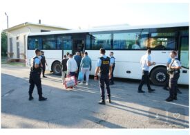 Deținuți din patru penitenciare fac curățenie la Academia de Poliție
