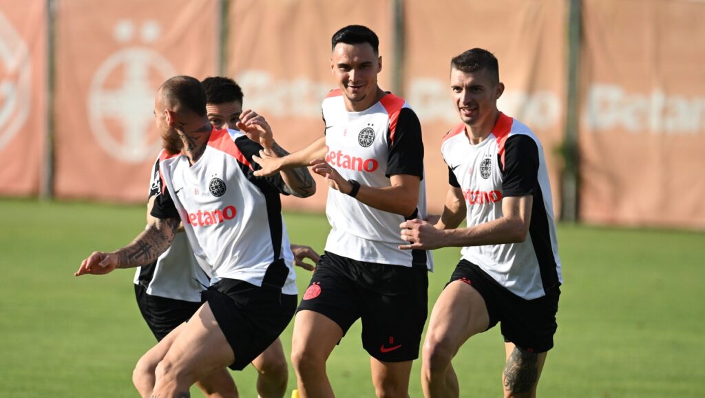 FCSB scoate doi titulari din echipa de start: „La revedere”