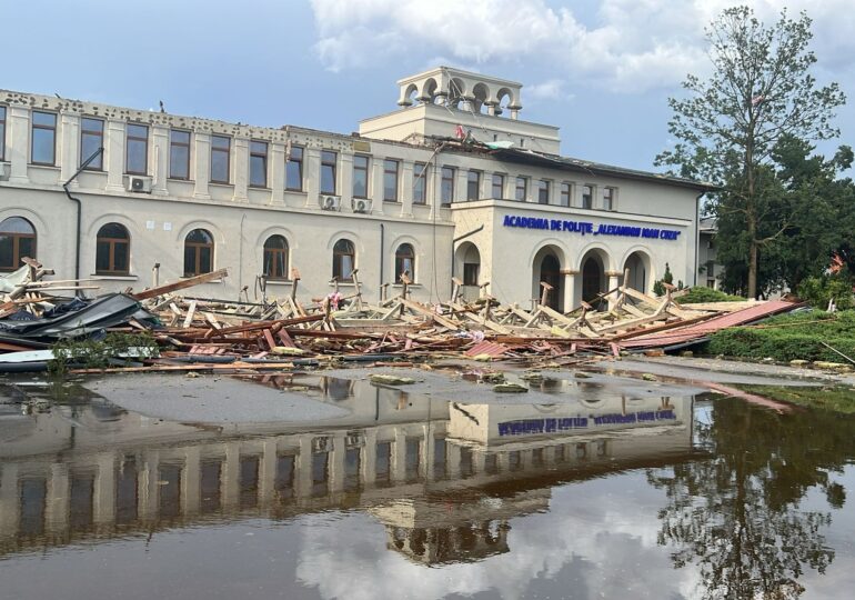Furtuna a smuls acoperișul Academiei de Poliție. Imagini dezolante cu apa care curge prin tavane. Europol acuză „un sistem putred”, iar MAI promite evaluare de urgență (Foto&Video)