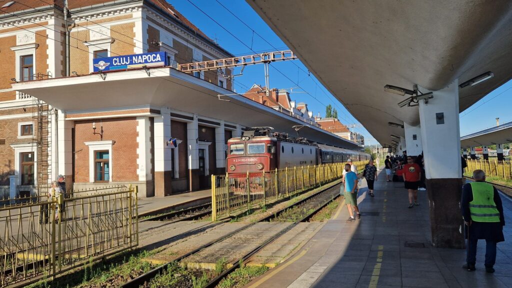 Săptămână de lucru mai scurtă, lefuri mai mici: CFR aplică măsura pentru peste 1.400 de angajați