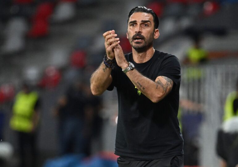 FCSB, întrebată dacă schimbă antrenorul după umilința cu Shkendija: Răspunsul campioanei