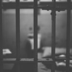 Suedia nu mai are locuri în închisori și va închiria celule în Estonia. Tot mai mulți copii ajung după gratii