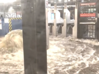 Inundații la New York: Apa a năvălit la metrou, stare de urgență în apropierea metropolei (Video)