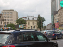 Bucureștiul vrea iar zone fără mașini poluante. De ce n-a reușit în 2019 și care sunt „rețetele” altor capitale europene