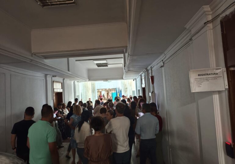 Angajații din Ministerul de Finanțe s-au dus furioși peste Nazare: "Situația e chiar gravă, să mă credeți pe cuvânt"