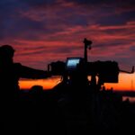 Raid nocturn în Marea Neagră: Un comando ucrainean a distrus un blindat rusesc de 28 de tone