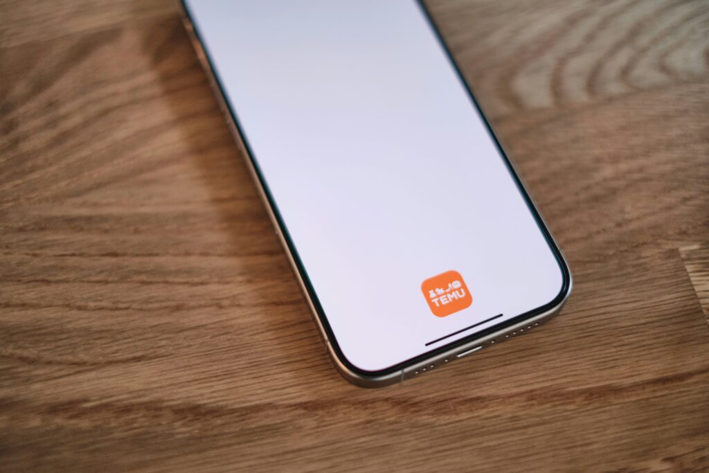 Temu și Shein continuă să avanseze în Europa