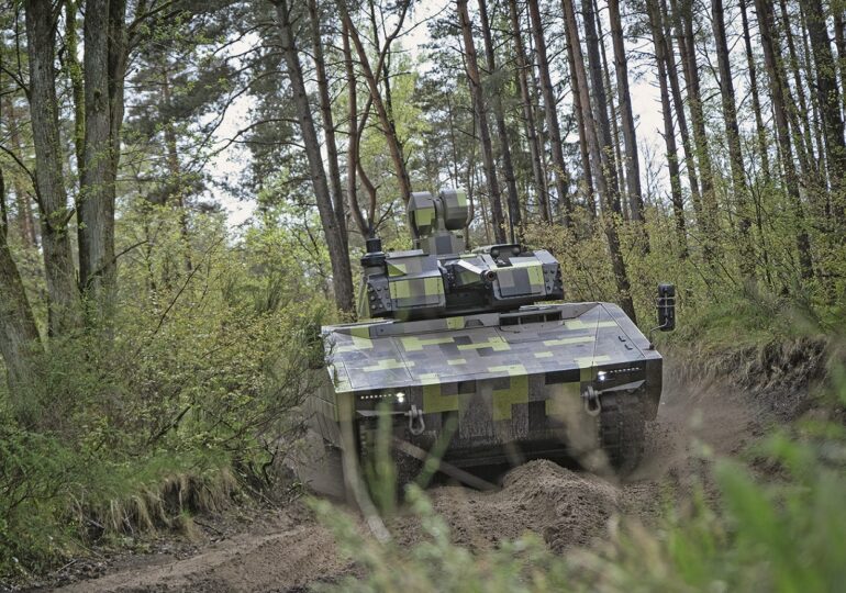 Compania germană de armament Rheinmetall va produce în România blindate de luptă Lynx