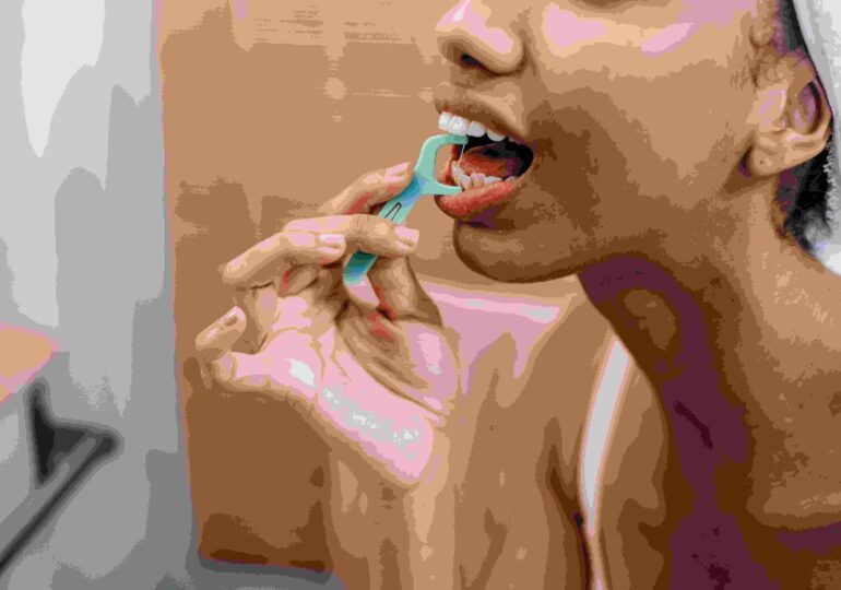 Vaccinul viitorului, administrat prin ață dentară? Primele teste arată că ar putea fi un succes