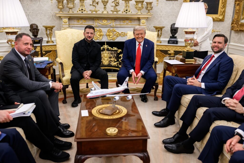 Biroul Oval Trump Zelenski august 2025