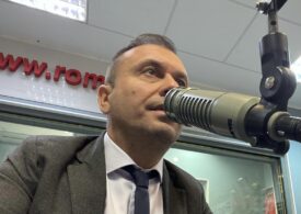 PressOne: Doctorate la indigo - Expertul TV Cătălin Țone, fost șef Antidrog, și-a dat la 36 de zile distanță două doctorate identice în proporție de 40%