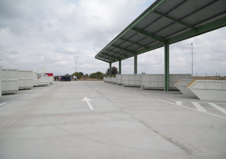 A fost inaugurat primul Centru de Aport Voluntar pentru deșeuri din România. Se vor face 300, cu bani din PNRR