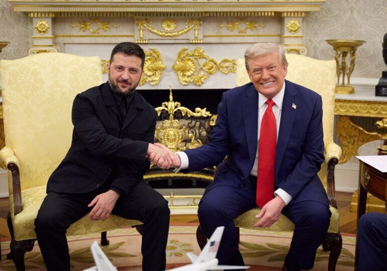Ce spune designerul lui Zelenski, după ce toată lumea a remarcat noul costum purtat la Casa Albă