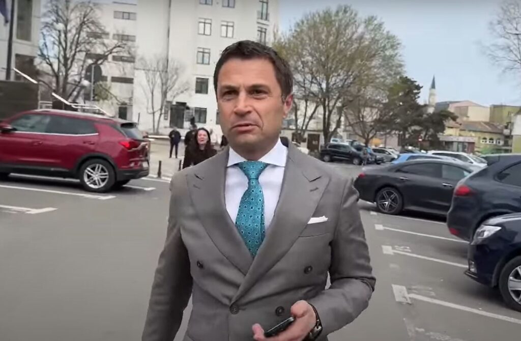 Primarul Mangaliei, care a luat peste 600.000 de euro șpagă, a fost trimis în judecată. Procurorii DNA cer confiscarea a peste 2 milioane de lei