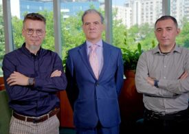 Inteligența Artificială revoluționează sistemul bancar românesc. Pot face roboții conciliere? Ce urmează pentru clienți și bănci?