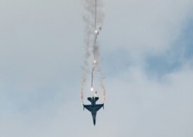 Momentul în care un F-16 se prăbușește în Polonia: Pilotul a murit (Video)