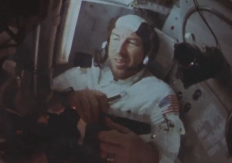 A murit Jim Lovell, legendarul comandant al misiunii Apollo 13, un simbol al curajului și ingeniozității