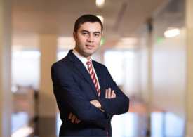 Cum recunoști comportamentul manipulator deghizat în loialitate