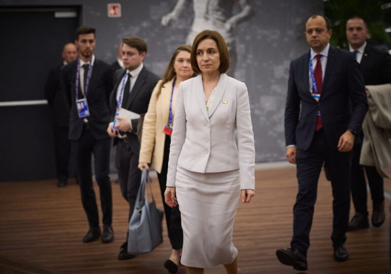 Unde sunt banii? Cum e târâtă România într-una dintre cele mai toxice operațiuni anti-democratice