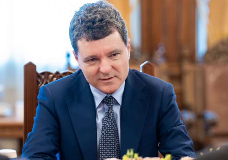 Nicușor Dan condamnă atacul asupra livratorului asiatic în București: A fost lovit și umilit doar pentru că nu s-a născut aici