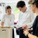 Nicușor Dan continuă vacanța. A fost cu familia la un atelier de lână din Roșia Montană: „Au plecat cu o sacoșă plină”
