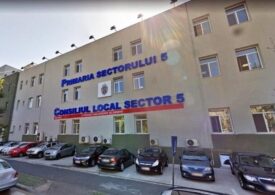 <span style="color:#990000;">Exclusiv</span> La cea mai săracă primărie din București, sporurile cresc exploziv. Iar primarul îl ia pe cel mai mare
