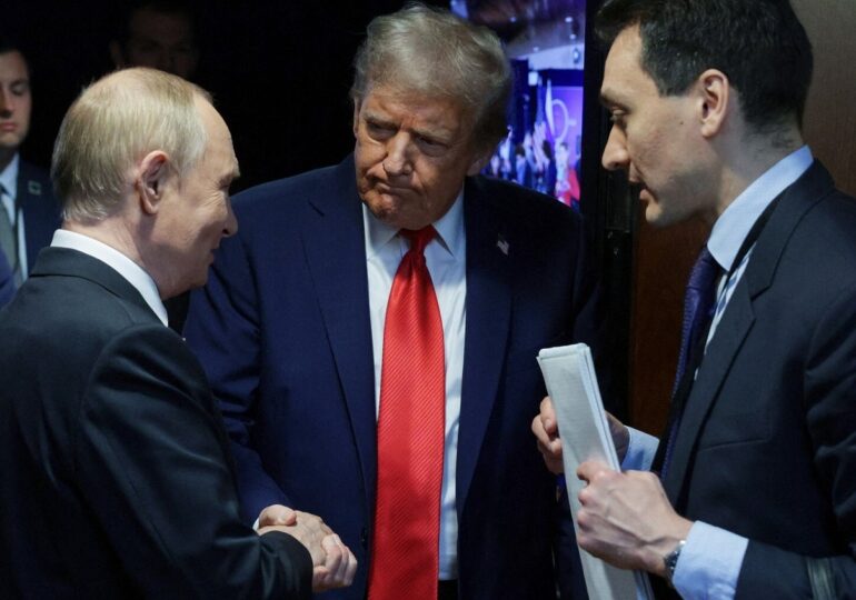 Trump este fascinat de Putin, Rusia continuă să ucidă: Cum poate obține pacea Ucraina?