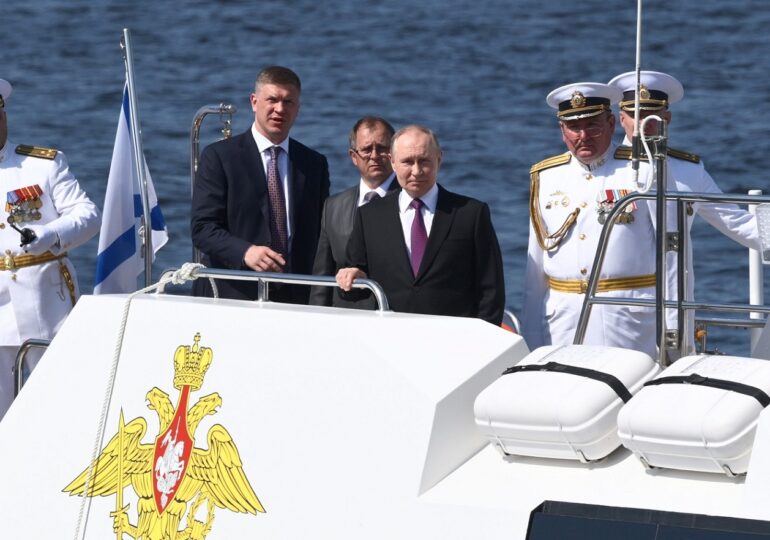 Ce face Rusia după ce Trump a trimis submarinele nucleare mai aproape de ea
