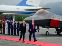 Trump e supărat pe Putin, dar încă îl mai așteaptă: alte două săptămâni pentru pacea care nu mai vine