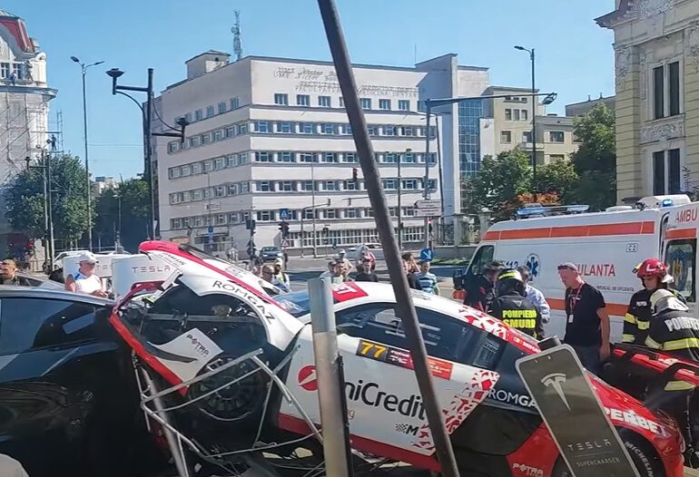 Fiul lui Mihai Leu, implicat într-un accident grav în Timișoara Super Rally (Video)