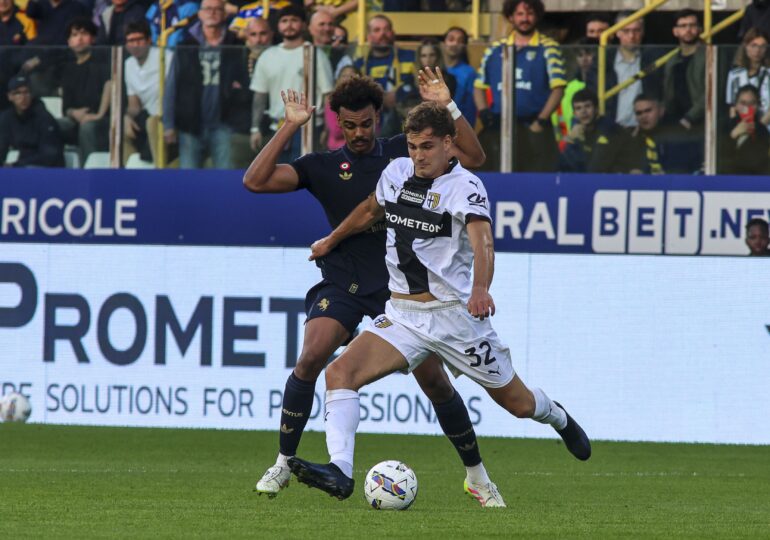 Refuzat de Universitatea Craiova, un fotbalist prinde transferul carierei pentru 35 de milioane de euro