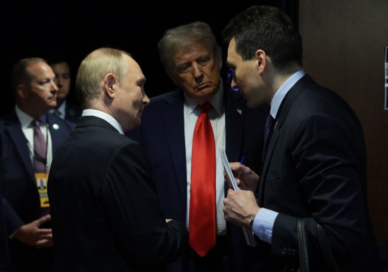Trump has no card to play. Why would Putin want a deal with him?