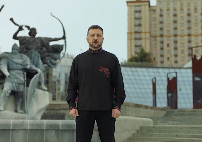 Zelenski, de Ziua Independenței, de pe Maidan: „Ucraina nu mai așteaptă gesturi de bunăvoință, are propria voință” (Video)