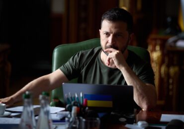 Zelenski anunță „discuții-cheie” pentru stabilirea strategiei de încheiere a războiului