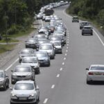 Aglomerație pe șosele: accident pe DN7, coloane de mașini pe DN1 spre munte