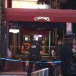 Trei persoane rănite, într-un atac armat în Times Square. Un suspect de 17 ani a fost reținut