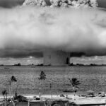 Peste 2.000 de arme nucleare au fost detonate în ultimii 80 de ani. Efectele lor persistă încă în lume