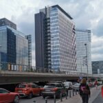 Bucureștenii, sufocați de trafic și mizerie: 60% cred că orașul merge într-o direcție greșită