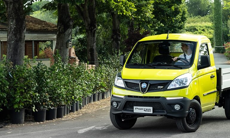 Vehicule compacte pentru afaceri dinamice