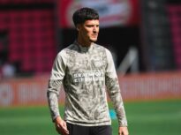 Dennis Man, schimbat la pauză la debutul pentru PSV: Cum s-a descurcat fotbalistul român