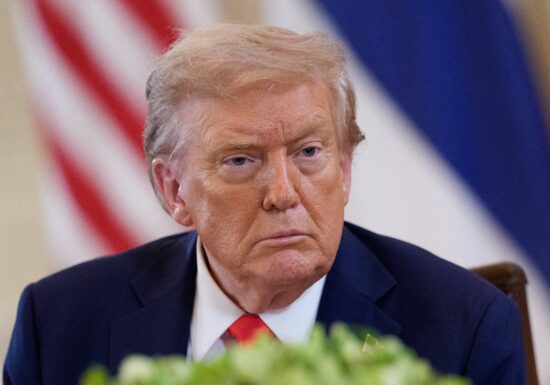 Trump anunță că acordul cu Iranul este finalizat și că Strâmtoarea Ormuz se redeschide imediat