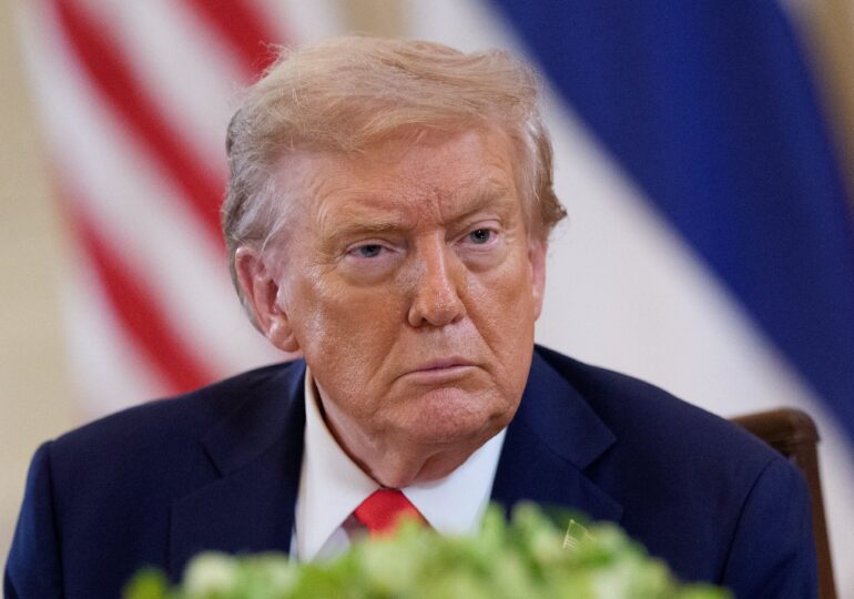 Trump, caught between Europe and Russia: Guarantees for Ukraine make him appear weak