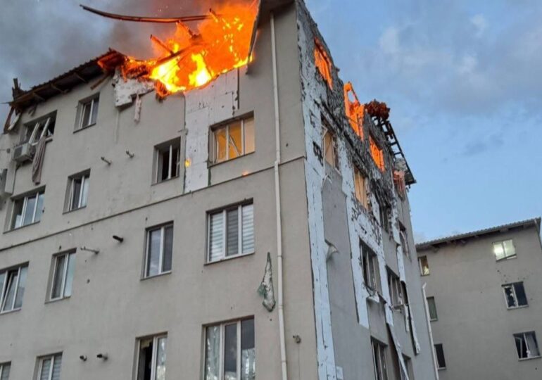 <span style="color:#990000;">Ziua 1272</span> Atac devastator în Harkov. Copil de doi ani ucis (Video). Racheta Flamingo, produsă în serie. Rușii se regrupează pe alt front