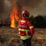 Incendii devastatoare în Europa. Un român a murit în Spania, 6.000 de persoane au fost evacuate (Foto & Video)