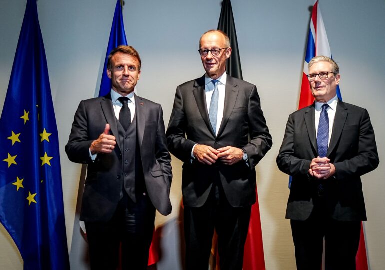 Liderii europeni au vorbit cu Zelenski: Orice acord de pace care afectează UE sau NATO are nevoie de consensul aliaților