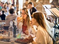 Ar trebui să mâncăm la fiecare două-trei ore pentru a ne accelera metabolismul?