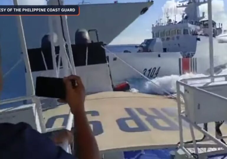 Două nave chineze care urmăreau o ambarcațiune filipineză s-au ciocnit între ele (Video)