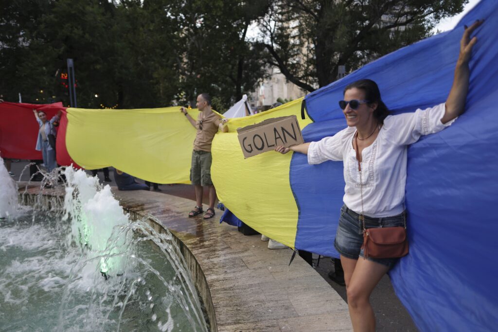 protest Iliescu 2