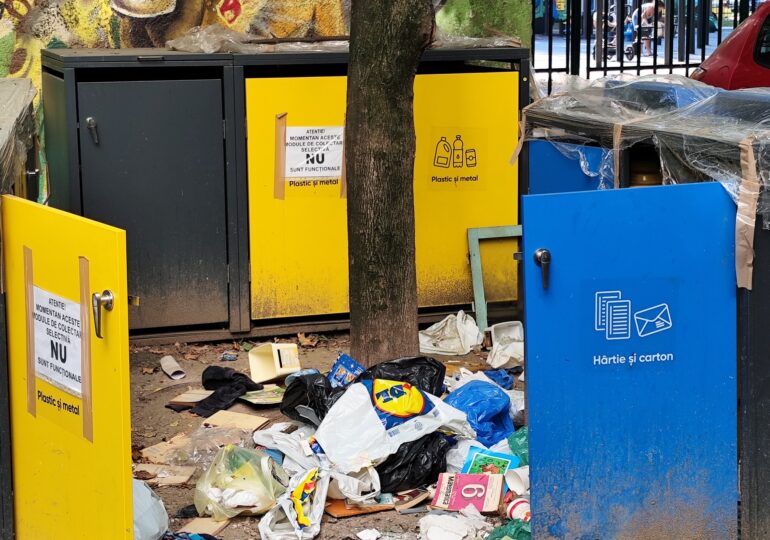 Paradoxul gunoiului, în Sectorul 2: Au fost aduse pubele noi, ecologice, de milioane de euro, dar nu pot fi folosite