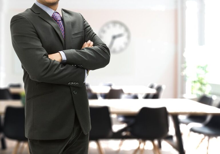 Lista lui Bolojan: ASF, autoritatea de milioane de euro pe lună salarii. Ce rezolvă plafonarea?